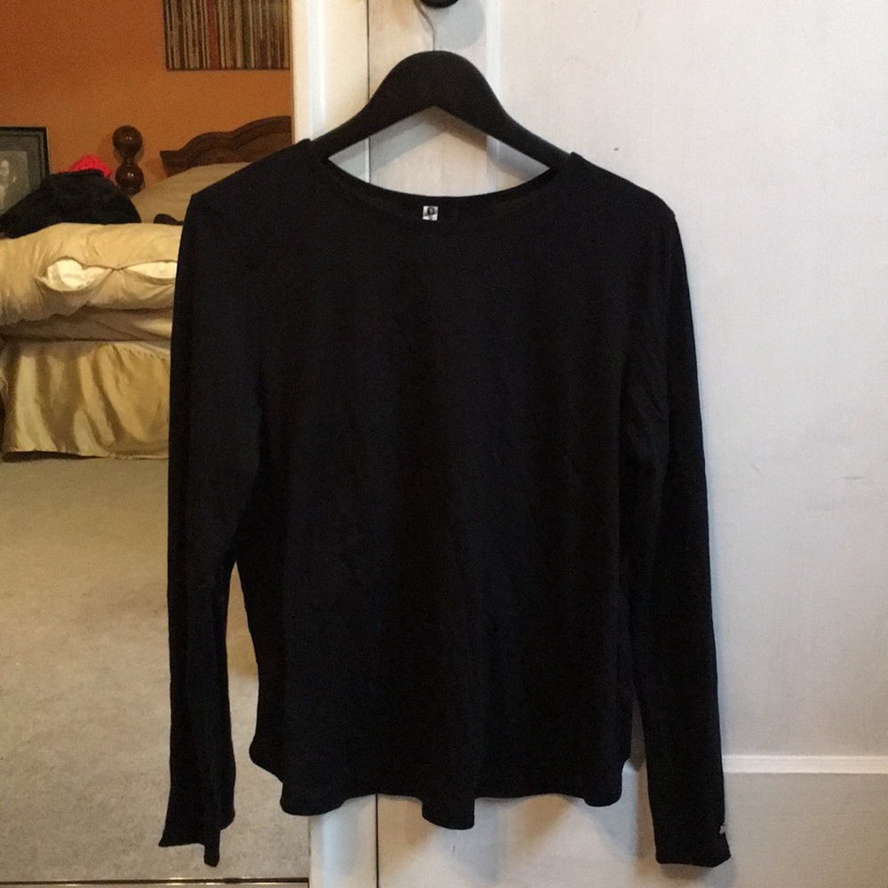 Fabletics Long Sleeve Tulip Back Top